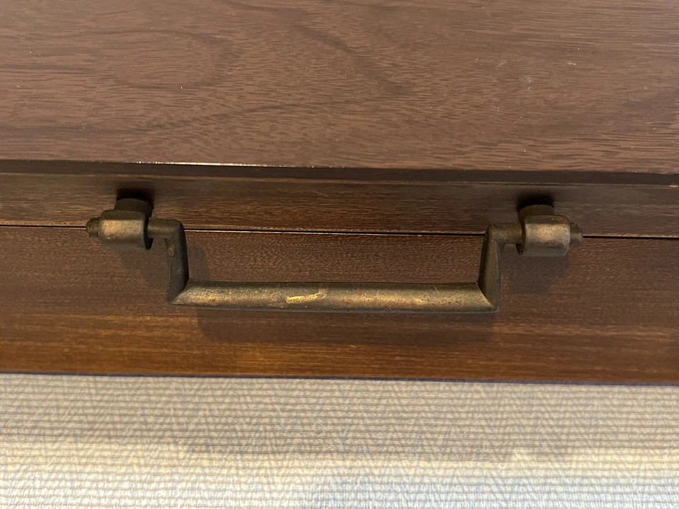 Caja de cofre Rogers Bros 1847 America's Finest Silverplate solamente, 21" x 11 3/4" Foto 3 de 4