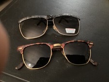 2 Pair of Sun Glasses