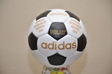 WORLD CUP 1970 TELSTAR SOCCER FOOTBALL BY OFFICIAL LEATHER FOOTBALL SIZE 5.