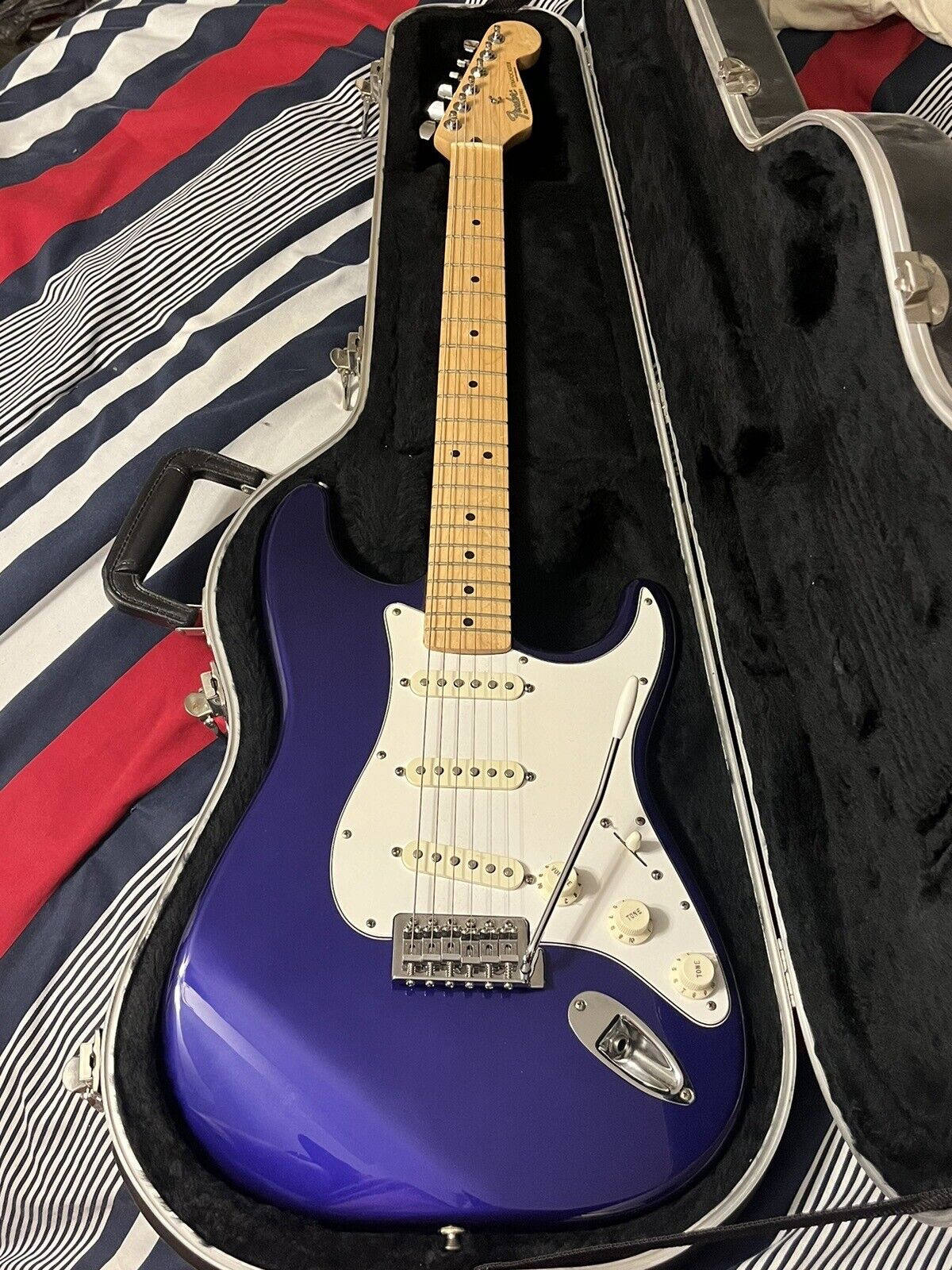 1998-1999 - Fender Purple Midnight Blue Stratocaster MIM RH w/ Hardcase - Mexico