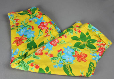 J.I.T. Classics Ladies New Floral Capris - Size 14 NWOT      1601