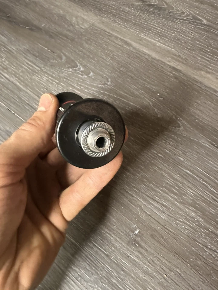 Buje delantero para bicicleta de carretera Fulcrum QR 22 radios Foto 4 de 4