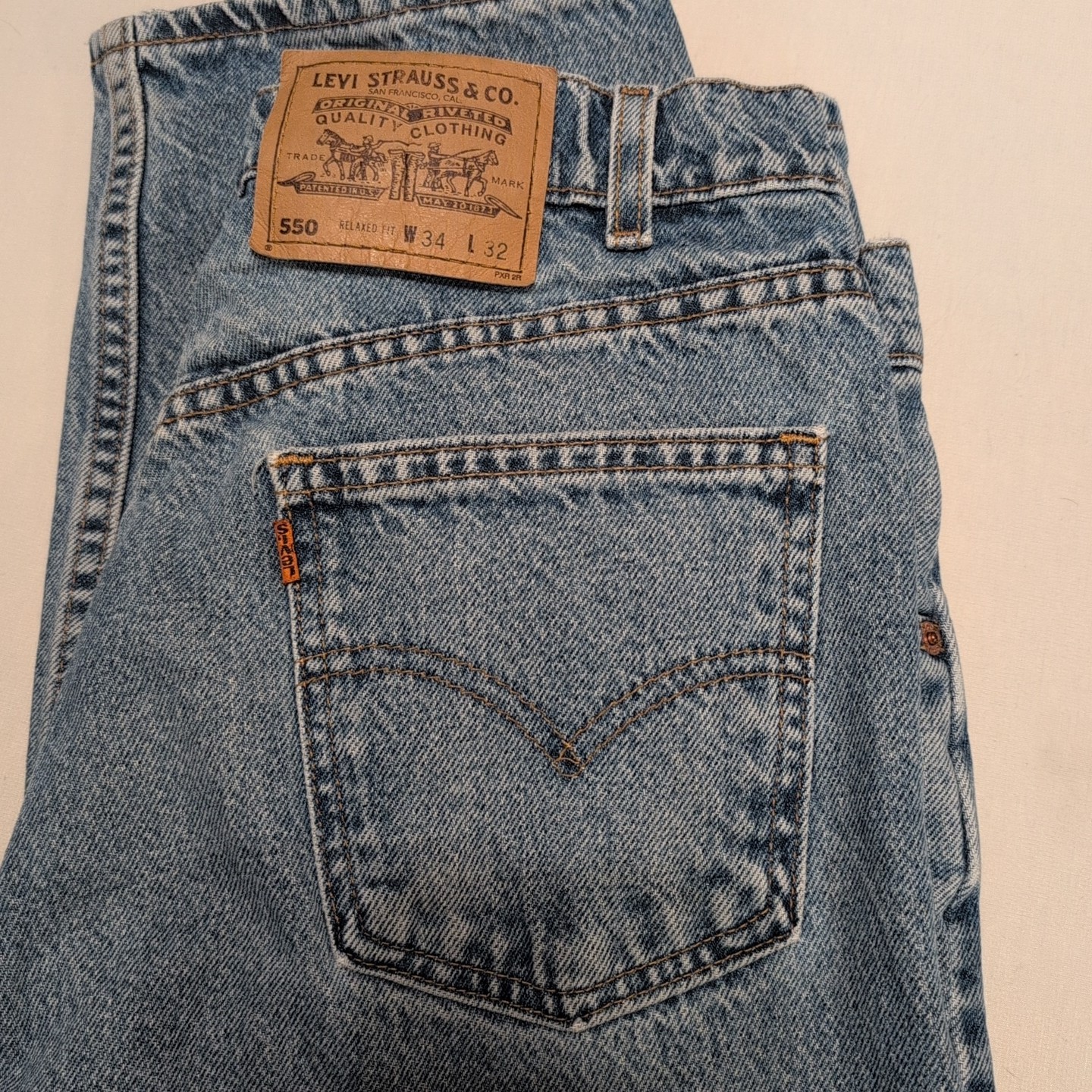 Levi's 505 Men's Jeans Vintage Size 34x32 Straight Leg Blue Lt Wash OrangeTag Y2