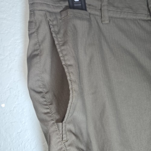 Nike Tiger Woods Collection Golfshorts Herren Größe 35 olivgrün Taschen - Bild 6 von 18