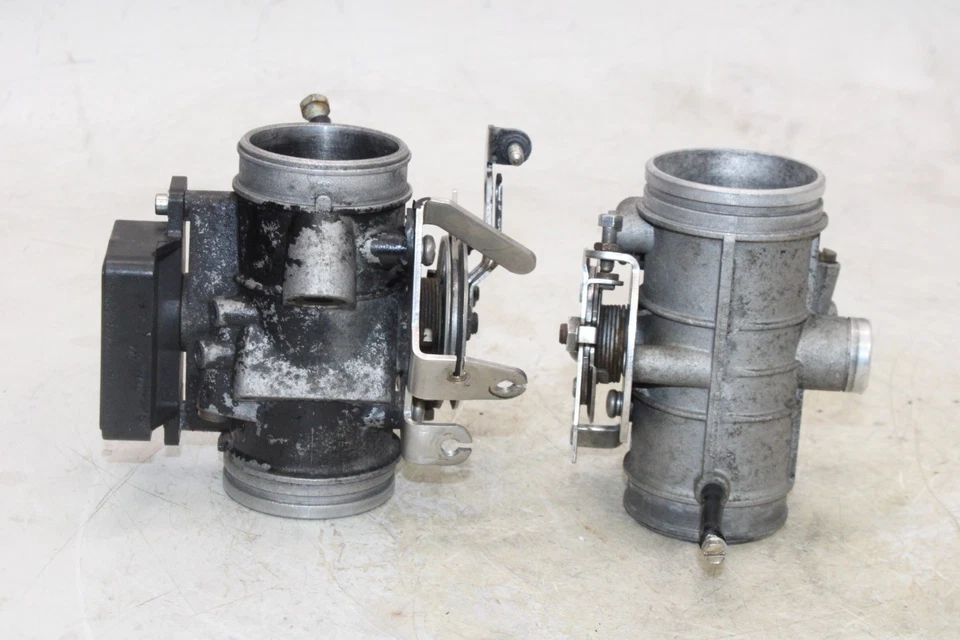 BMW R1100R 1995 OEM CARROCERÍA DEL ACELERADOR Foto 4 de 4