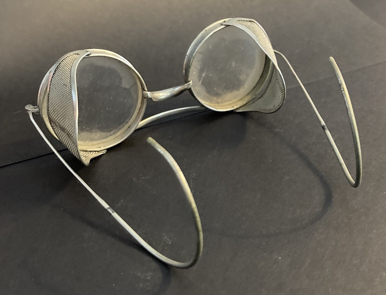 Antique / Vintage Kings Saniglas First Safety Glasses… Gem