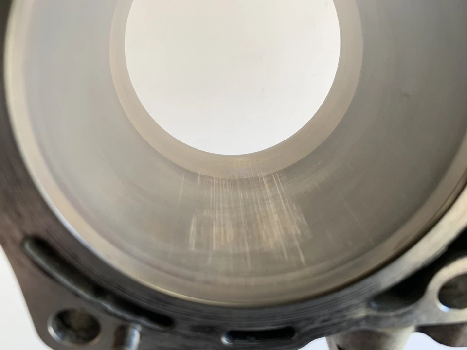 Husqvarna TCi 250 TC 250 250i TCi250 TC250 2011 OEM cilindro barril extremo superior Foto 4 de 4