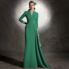 Mermaid Green Elegant Mother of the Bride Dresses 3/4 Sleeves V Neck Guest Gowns