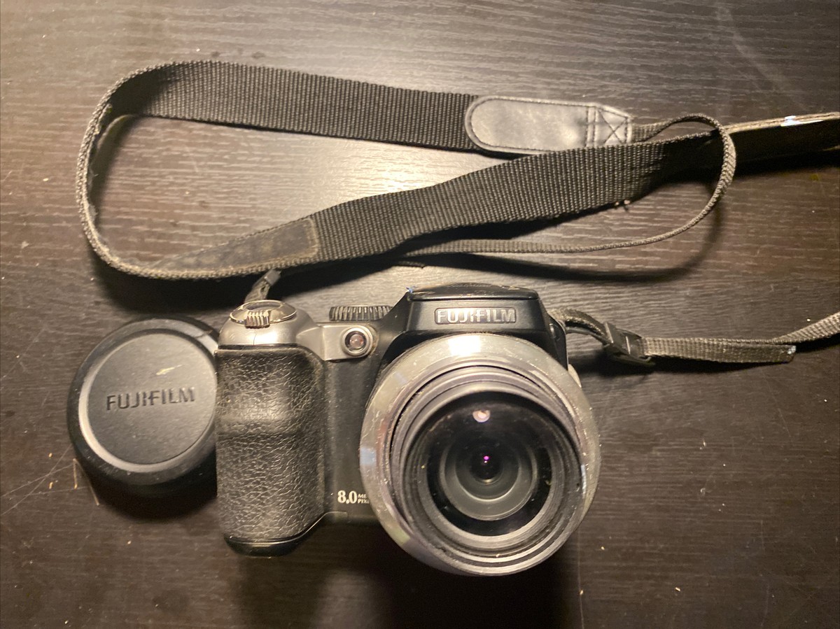 FUJIFILM FUJI FINEPIX S8000fd Digital Camera 18x Zoom ~Black FUJIFILM FUJI FINEPIX S8000fd Digital Camera 18x Zoom ~Black
