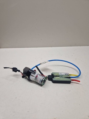 BMW 3 F30 F35 F31 2013 Stellmotor elektrische Sitzverstellung A0008005448