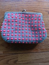 Vintage beaded pink purse, well cared for and in excellent condition