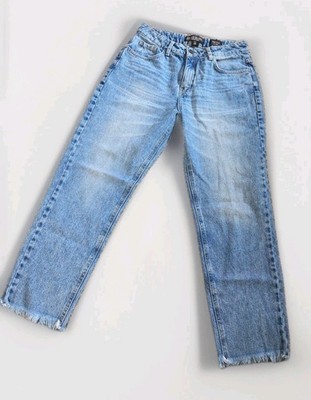 Le Lis Blanc Paula Capri Size 38 (US 4-6/S) Mid-rise Jeans EUC         C36