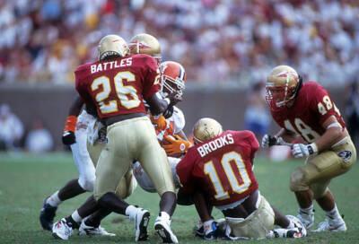 Harold Battles Derrick Brooks Todd Rebol And Richard Coes 1993 Old Nfl Photo 3