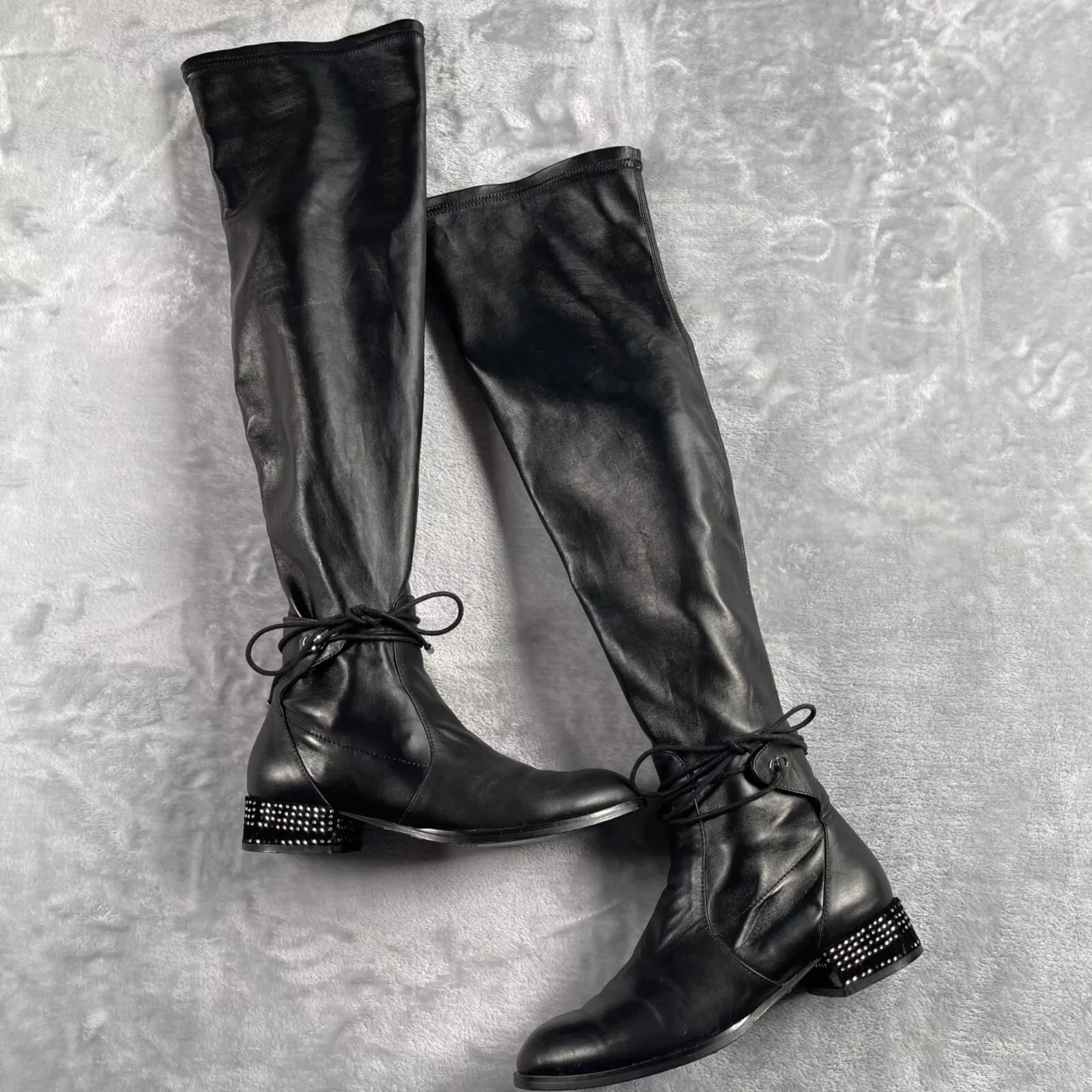 Bottes Christian Dior 38 D cuir noir nappa clouté stellaire sur le genou