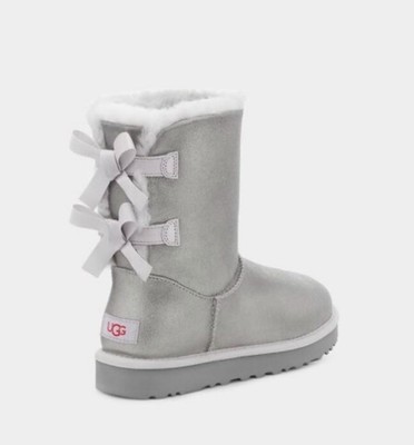 UGG BAILEY BOW GLISTEN METALLIC GREY SHEEPSKIN SHORT WOMEN'S BOOTS SIZE US 7 NEW