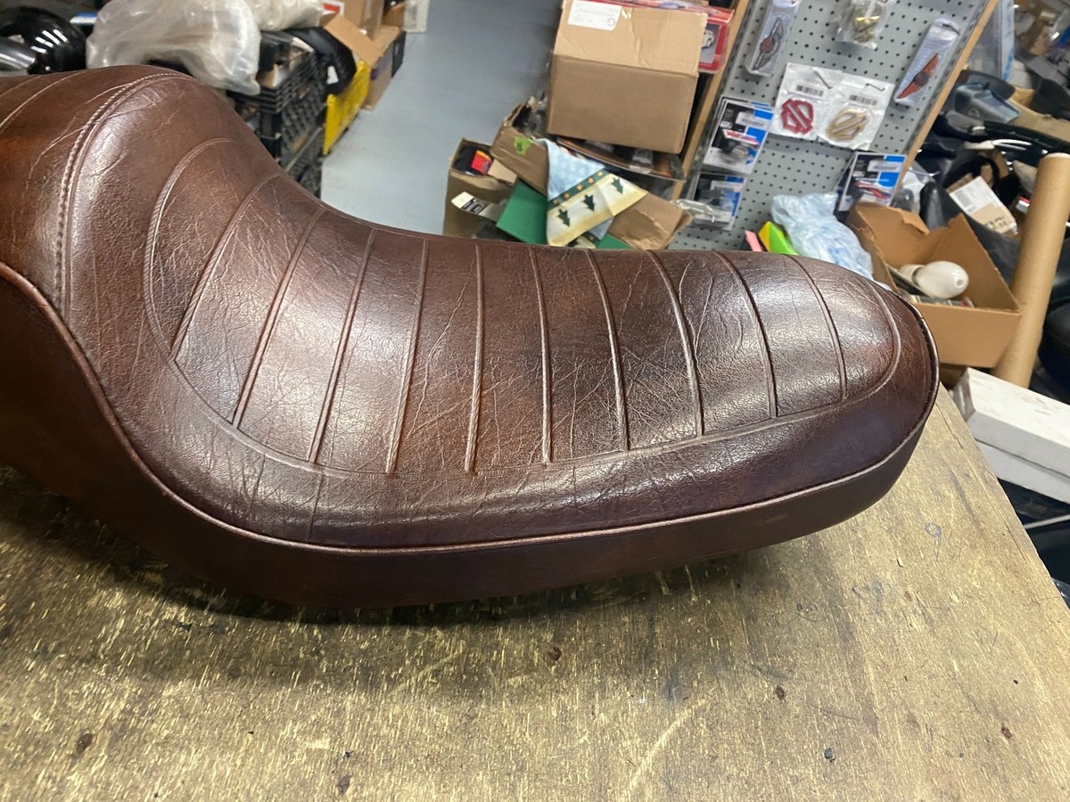 1979-1981 Harley-Davidson Ironhead Sportster XLH 1000 Nos Seat