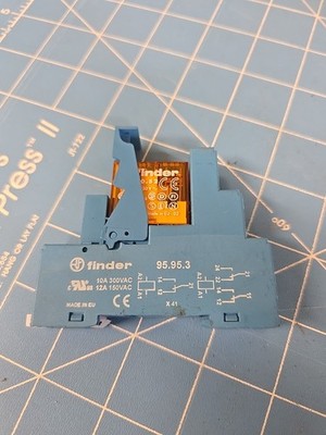 FINDER 95.95.3 W/FINDER TYPE 40.52 8A 250V