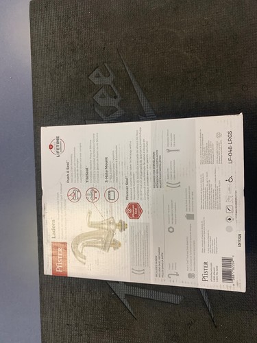 Pfister Ladera 4 pollici Set centrale rubinetto bagno 2 maniglie nichel spazzolato - Foto 3 di 3