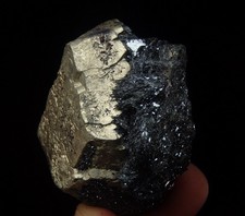 PIRITE grande cristallo ed EMATITE ---- ITALIA - Toscana - Elba - RIO MARINA /pl907