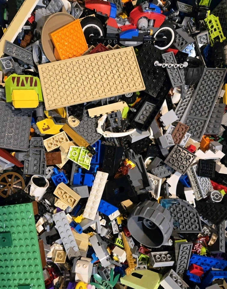 LEGO Bulk LOT of 2 Pounds Genuine LEGO Building Blocks & Specialty Pieces Clean - Image 3 of 4