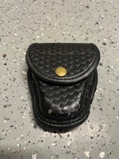 Bianchi AccuMold Single Handcuff Case Basketweave Duty Belt Pouch Size 1 – Black