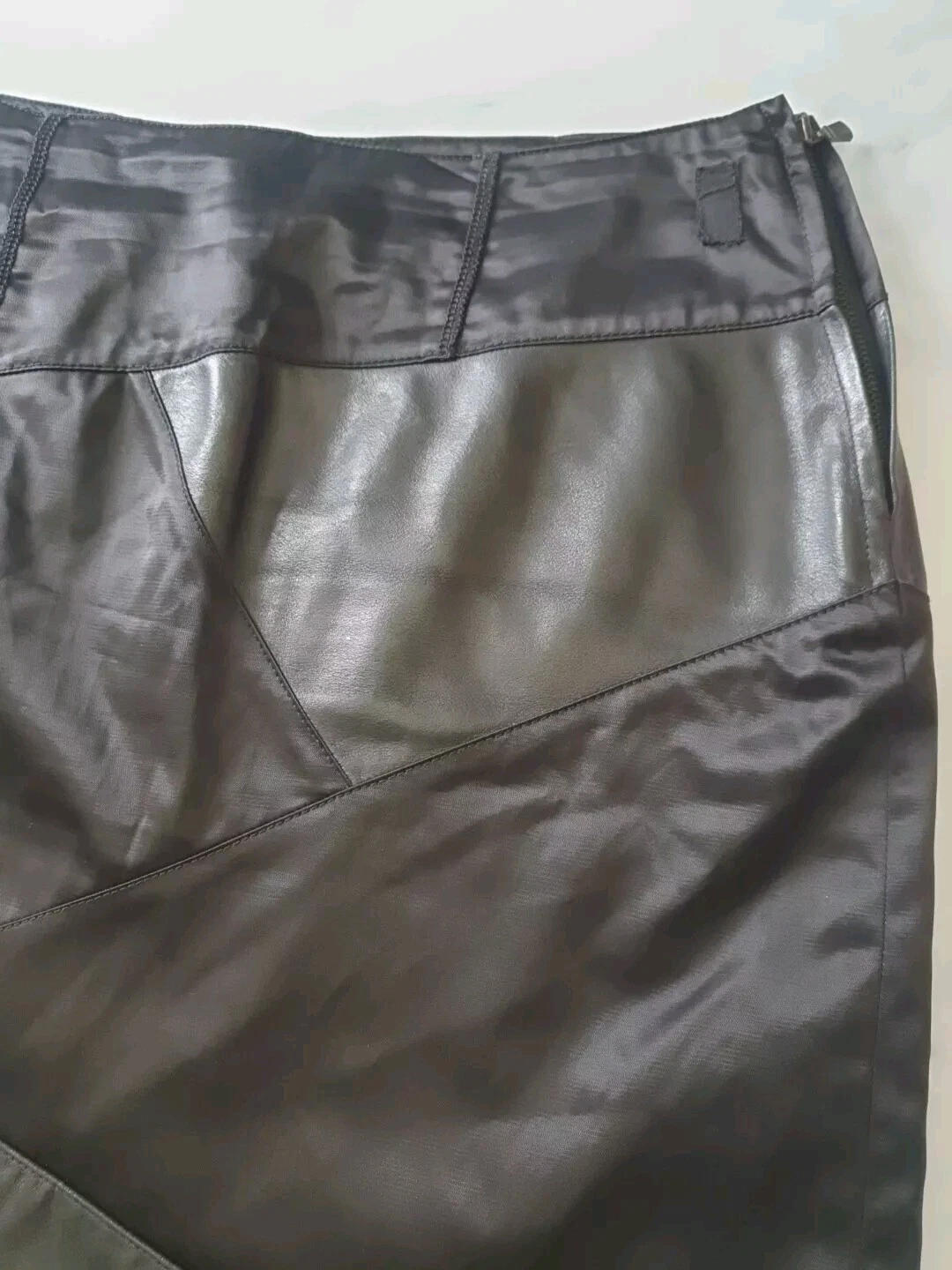 Gonna a matita Versace Sport vera pelle patchwork nera asimmetrica IT44 UK14 US8