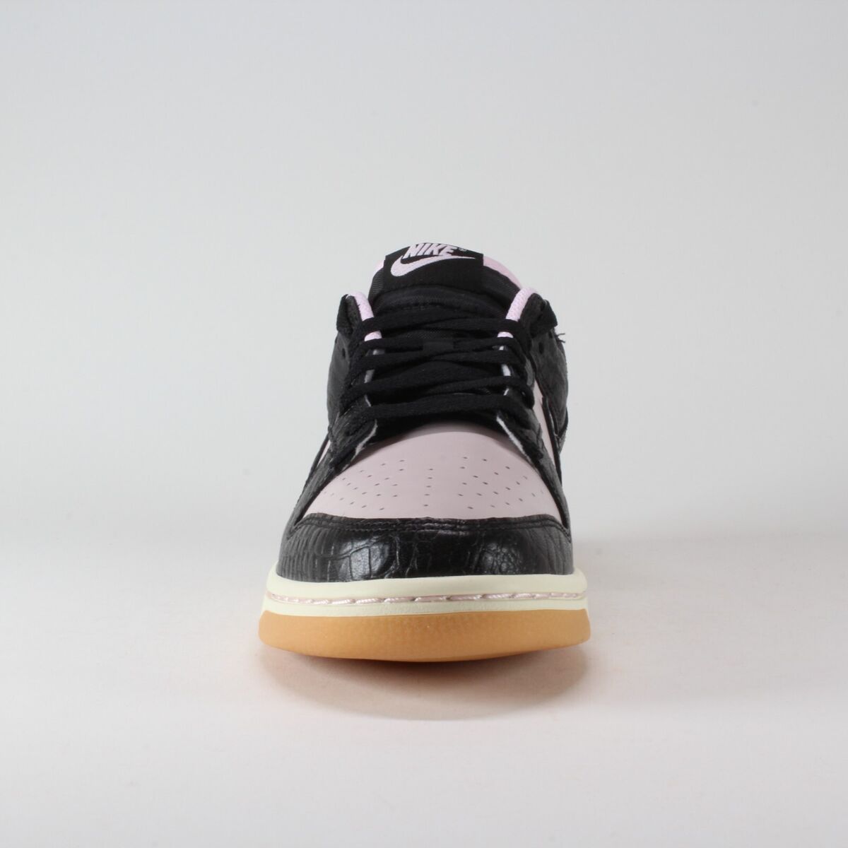 Nike Dunk Low Retro LTD 'Pink Foam Black' HF9191-001 Men's 8 Nike Dunk Low Retro LTD 'Pink Foam Black' HF9191-001 Men's 8