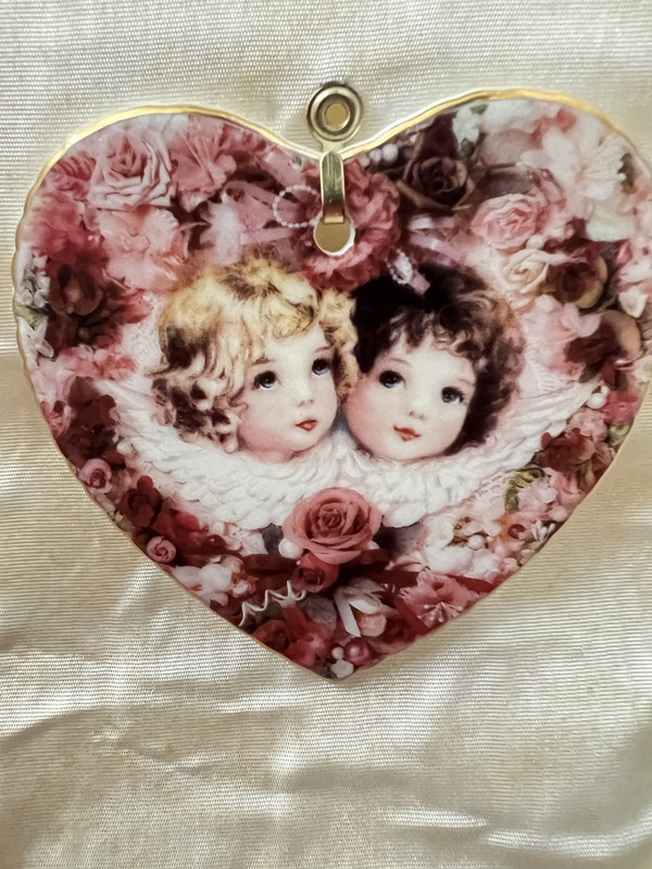 The Bradford Editions REDUCED 16 Heavenly Hearts Ornaments 1996