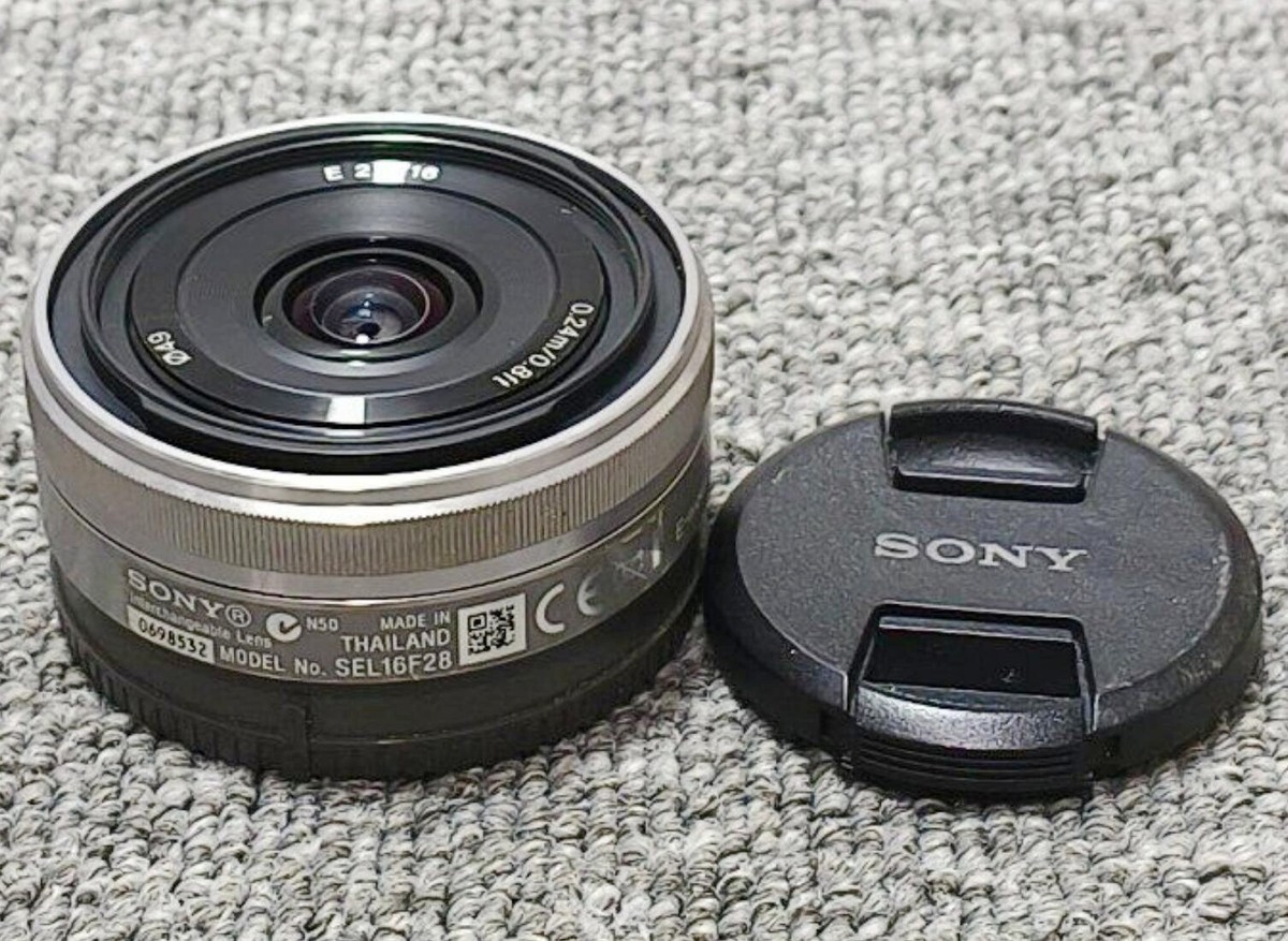 Sony E 16mm f/2.8 (SEL16F28) Wide Angle Lens For NEX-5 NEX-6 A6000