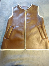 Brown XL-On Shearling Leather Hide Fur Pelt Vest with Cream Fleece Lining