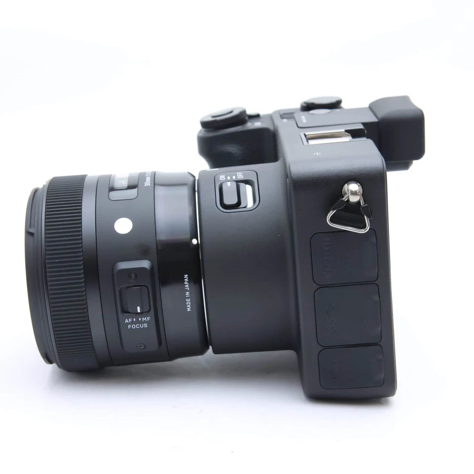 Sigma sd Quattro + Art 30mm F/1.4 DC HSM Lens Kit #283 -Near Mint- - Image 4 of 4