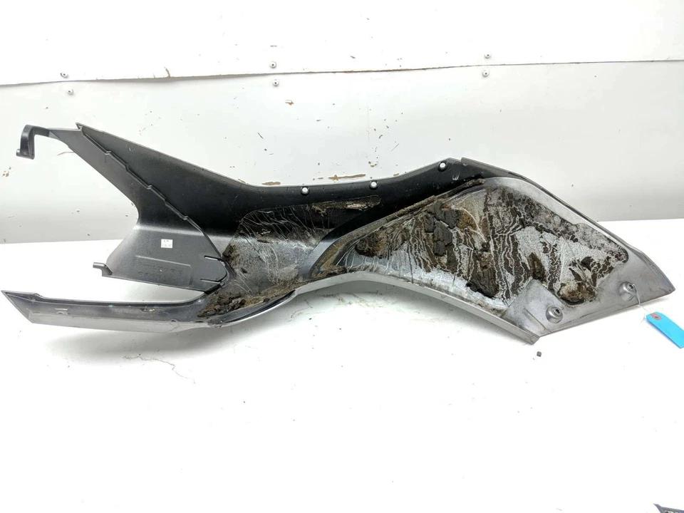 Panel de cubierta de guardabarros derecho 15 Can Am Spyder Roadster F3 Foto 4 de 4