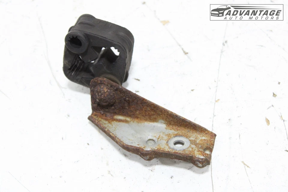 2015-2016 BMW M235I XDRIVE TRASEIRO DIREITO SILENCIADOR TUBO CABIDE COM SUPORTE FABRICANTE DE EQUIPAMENTO ORIGINAL - Imagem 2 de 4