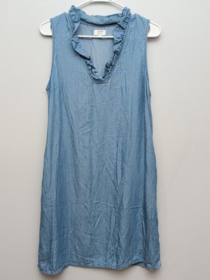 DR2 Crown & Ivy Blue Chambray Sleeveless Shift Dress Sz 8 Ruffled V Neck 