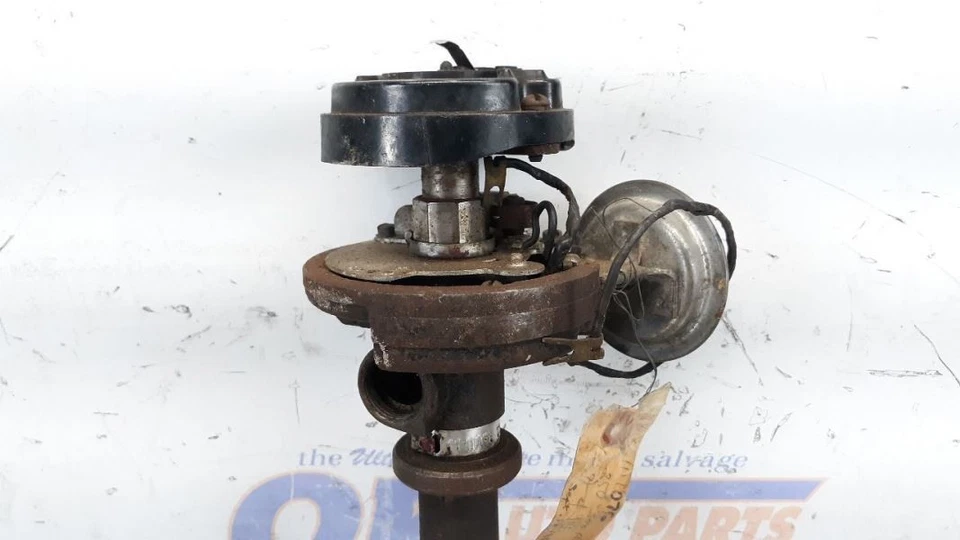 1965 CHEVY CORVETTE C2 DELCO DISTRIBUTOR 1111076 - Image 2 of 4