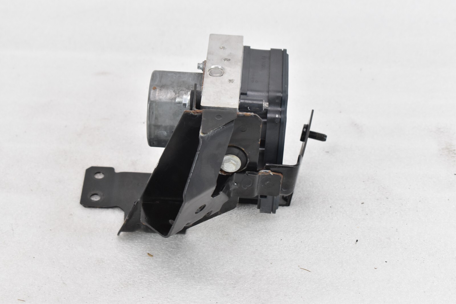 Maserati Quattroporte 2014-2017 Abs control module