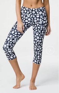 skull yoga leggings