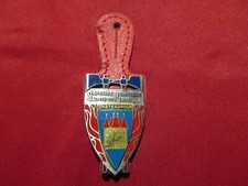 INSIGNE PUCELLE  SAPEURS POMPIERS CHATEAUROUX DANS L INDRE