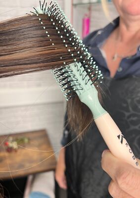 Kobe Round Quiff Brush - 15mm Radial Curling Brush For Voluminous Hair Styling, Pro Barbers 9 thumbnail image