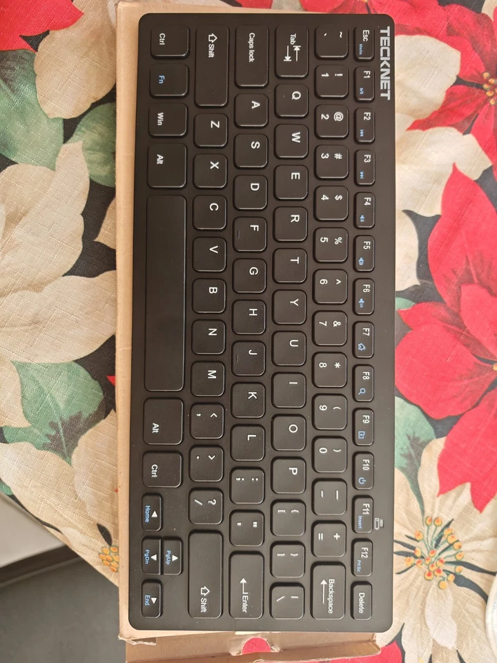 Tecknet Wireless Keyboard - Image 2 of 3