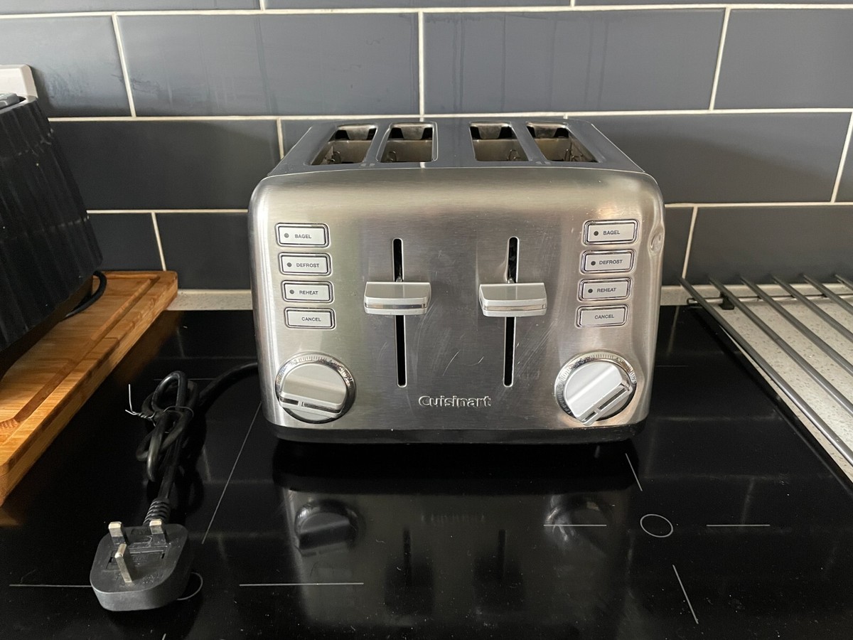 Cuisinart CPT450BPU Signature Collection 4-Slice Toaster Used