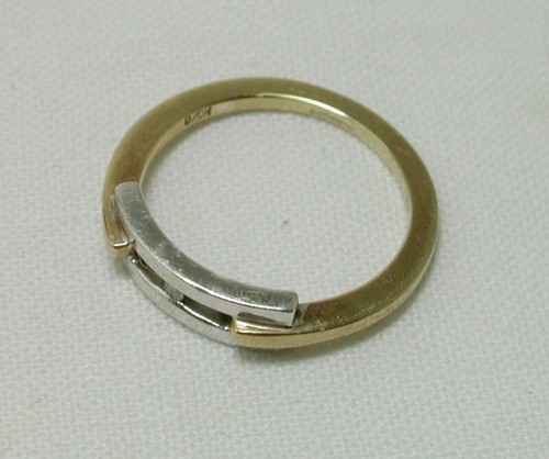 Vintage Unusual Two Colour 9ct Gold And Diamond Ring Size L.1/2 - 21521 - Picture 2 of 4