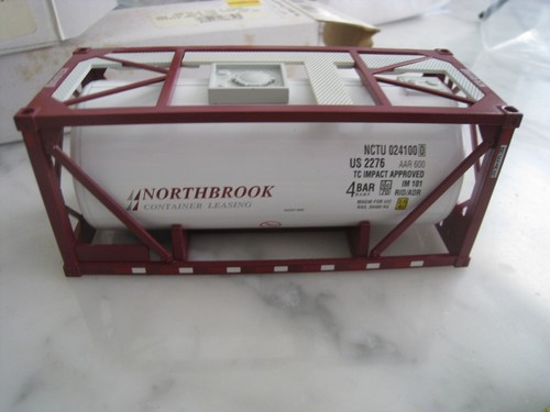 MDK Northbrook ISO Tank and Matching Truck Trailer 1:43 Scale Model Toy - Picture 9 of 11