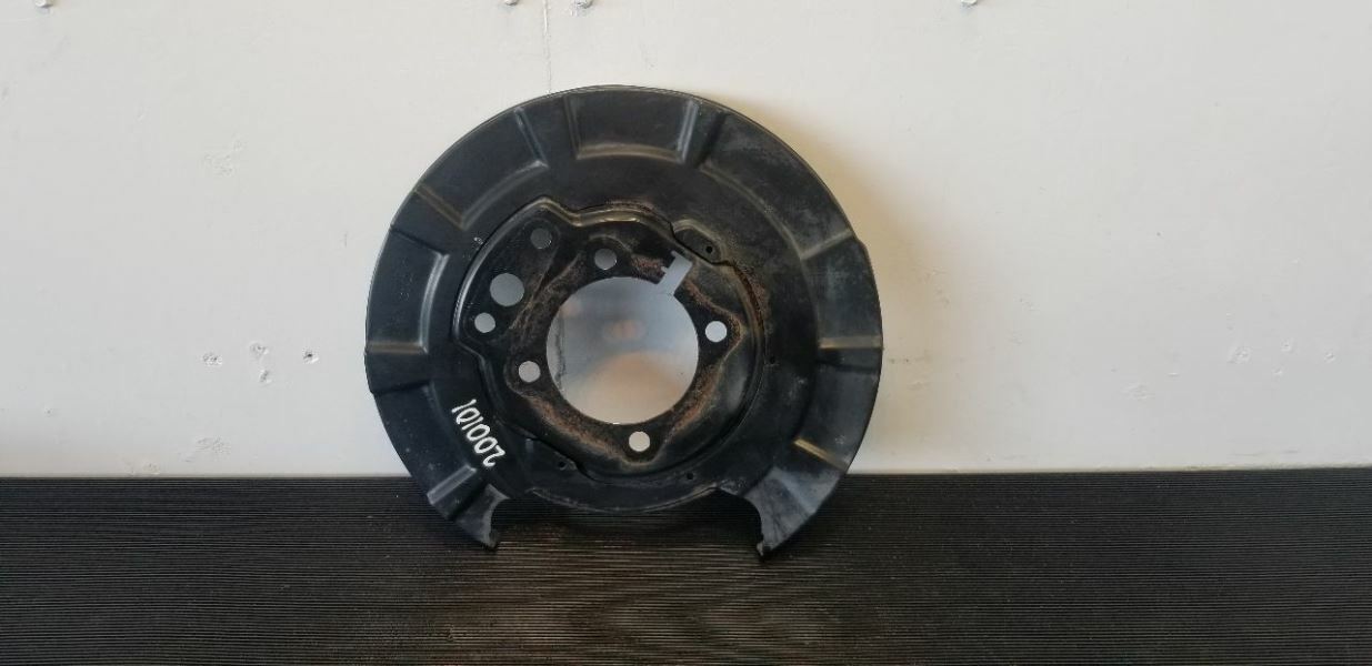 1119 Infiniti QX56 QX80 RH Rear Parking Brake Backing Plate OEM 44020