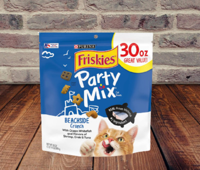 Purina Friskies Party Mix Beachside Crunch Extra Large Cat Treat, 30 oz  
