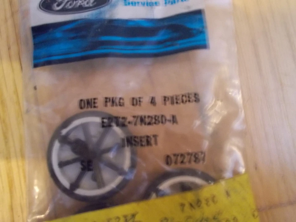 Ford Ranger 1983 1984 inserto de bola de cambio E2tz-7N280-A nuevo de lote Foto 3 de 3