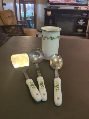 Corelle Coordinates, Callaway Ivy Ceramic Crock With Spoon Spatula Ladlel