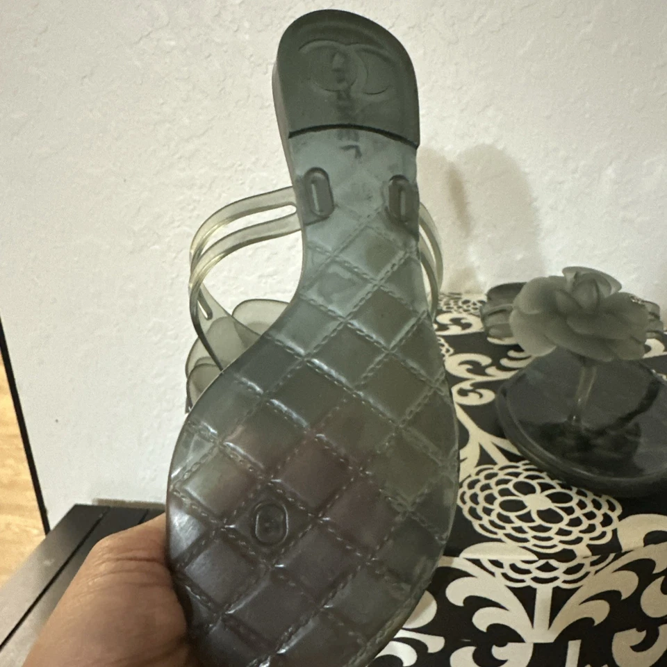 sandalias de goma chanel Foto 4 de 4