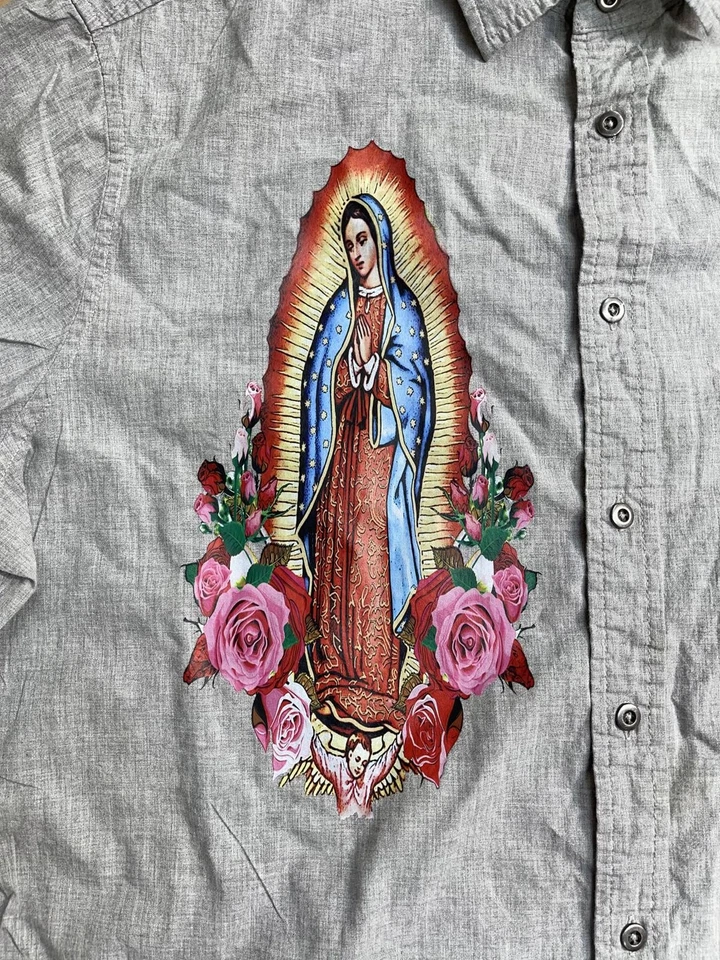 MOSSIMO FRANELA ESTILO MATRIMONIO VIRGEN Foto 3 de 4