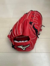 Mizuno Global Elite Softball Glove Red Black Laces New Condition